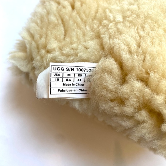 UGG Bailey Button Over The Knee Tall Chestnut Shearling Boots SIZE 10 Uggs! - Picture 6 of 6